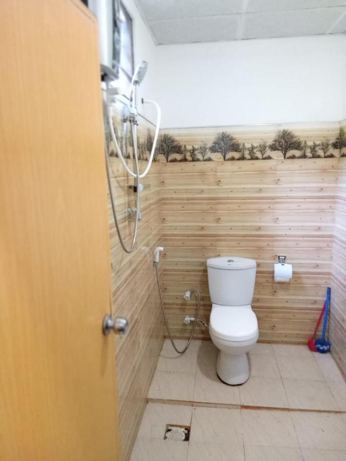Peacock Garden Bed & Breakfast Тангале Екстериор снимка